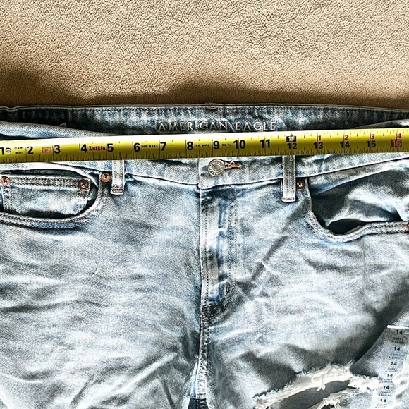 American Eagle - Curvy 90s Straight Distressed Jeans (sizes 6s & 14xs) - Picture 10 of 13